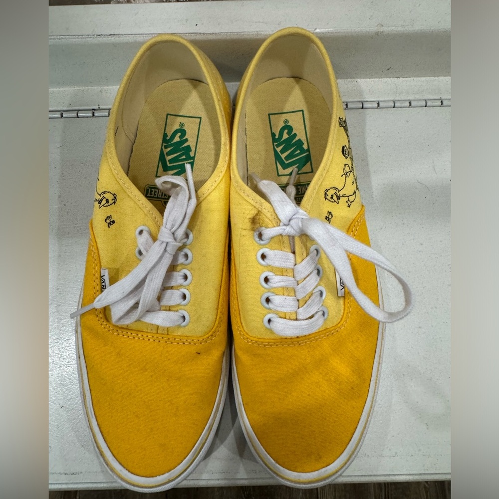 Size 9 women’s Sesame Street Vans.